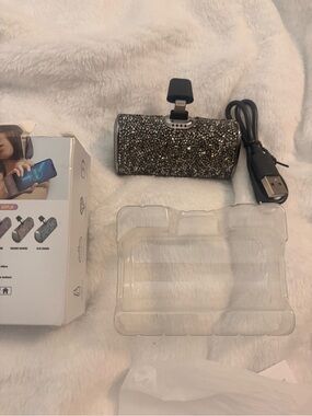 Portable Power Bank Glitter Black with Lightning Connector